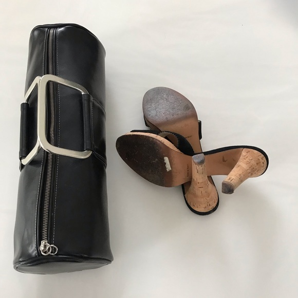 Shoes and handbag. - Picture 8 of 8